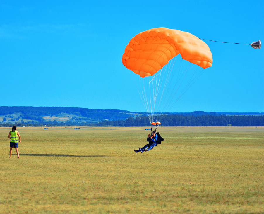Slope parachute in Meteora